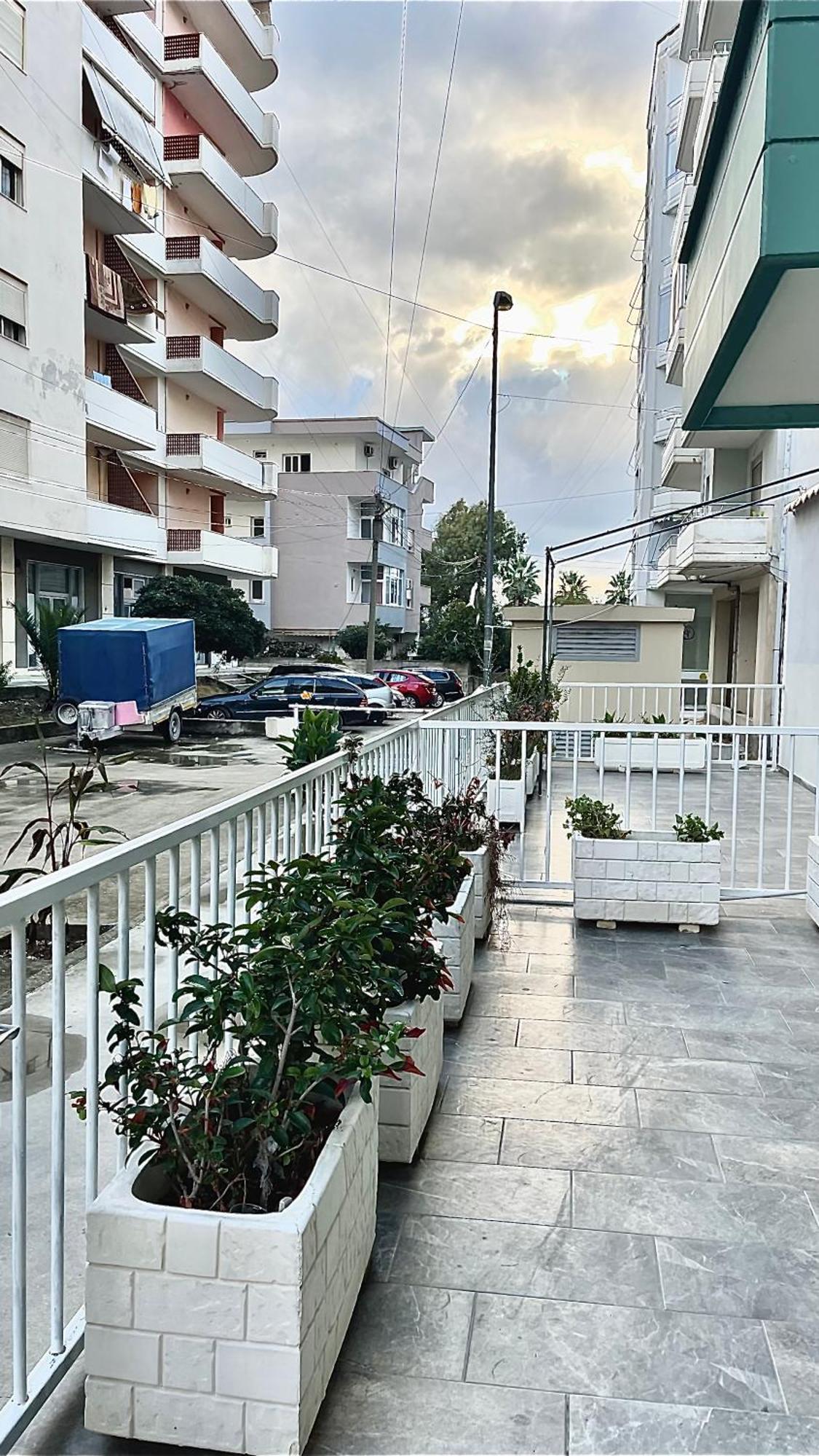 Vlorë Marina Premium Hotel & Apartment מראה חיצוני תמונה