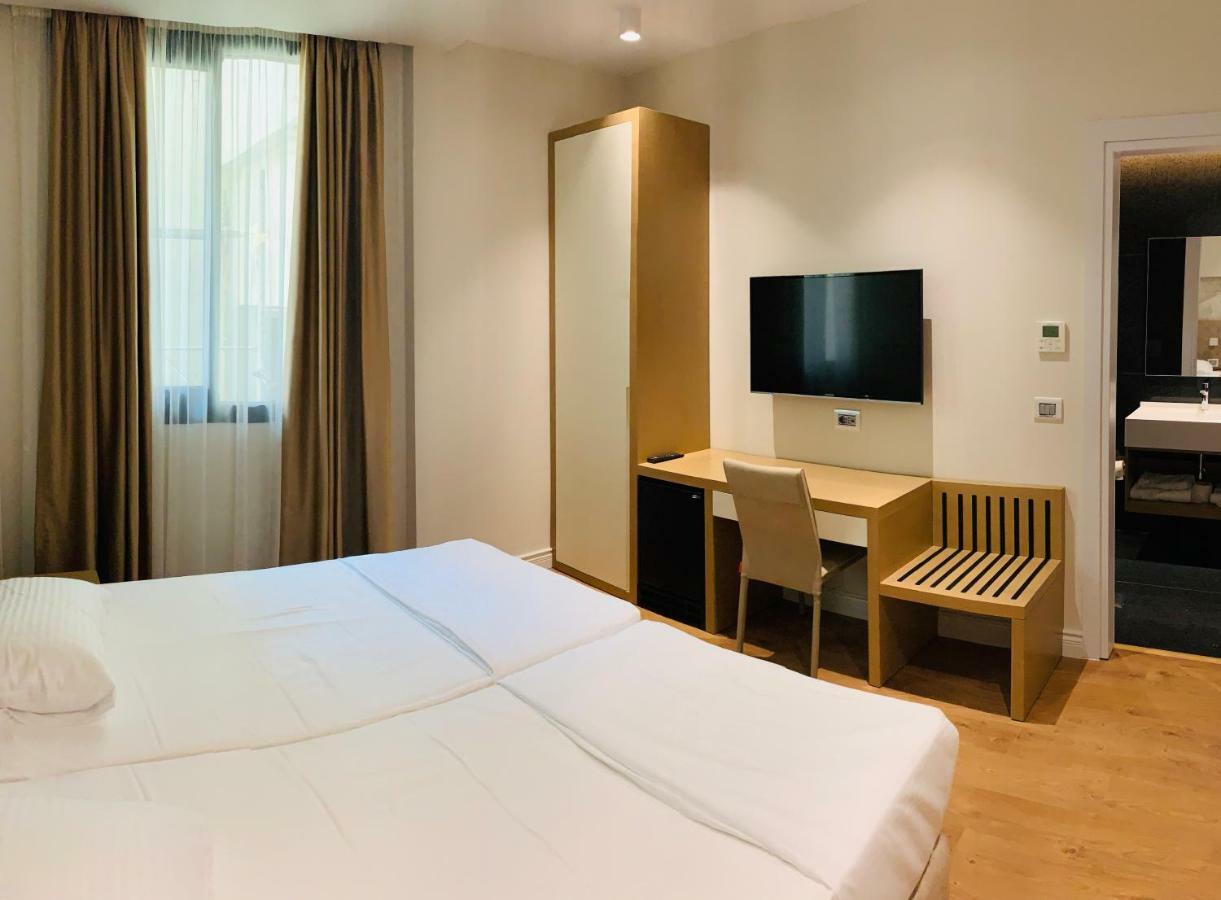 Vlorë Marina Premium Hotel & Apartment מראה חיצוני תמונה